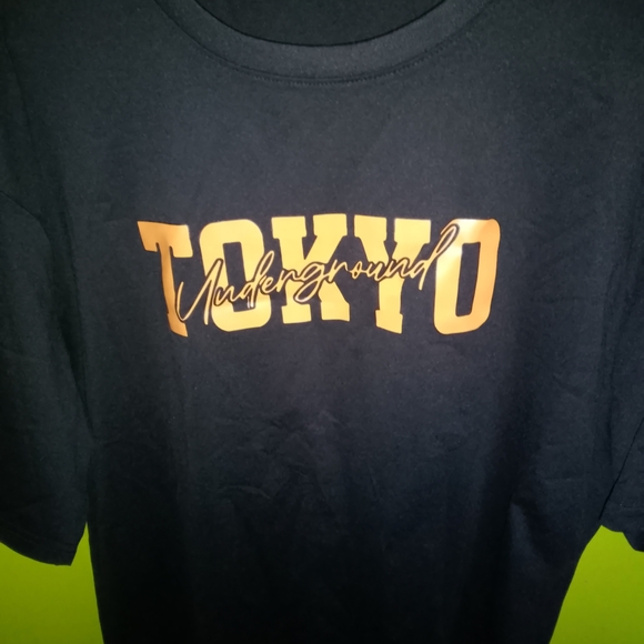 2 Japanese Racing T-shirts With Large Graphics In Size XL - Picture 3 of 5